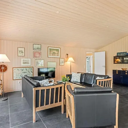 Ferienhaus Trena - 1-2km To The Fjord By Interhome *