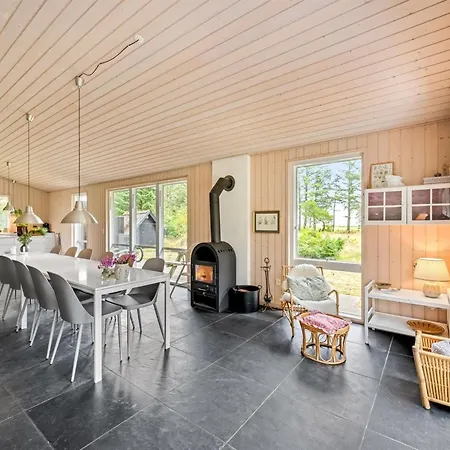 Trena - 1-2km To The Fjord By Interhome Feriehus