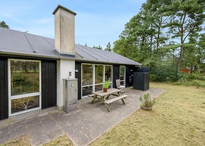 Holiday home Trena - 1-2km To The Fjord By Interhome *