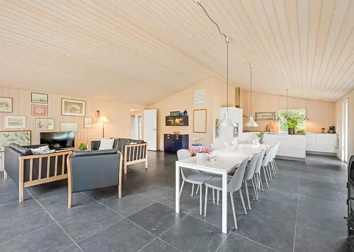 Holiday home Trena - 1-2km To The Fjord By Interhome *